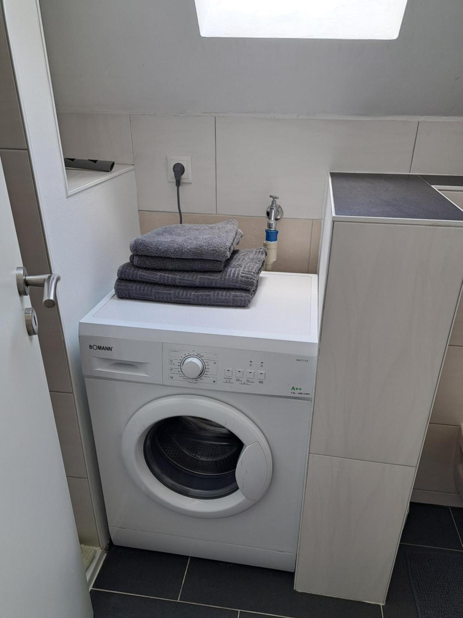 Wunderschoenes 2 Zimmer Apartment Inkl. Parkplatz Asbach  Экстерьер фото