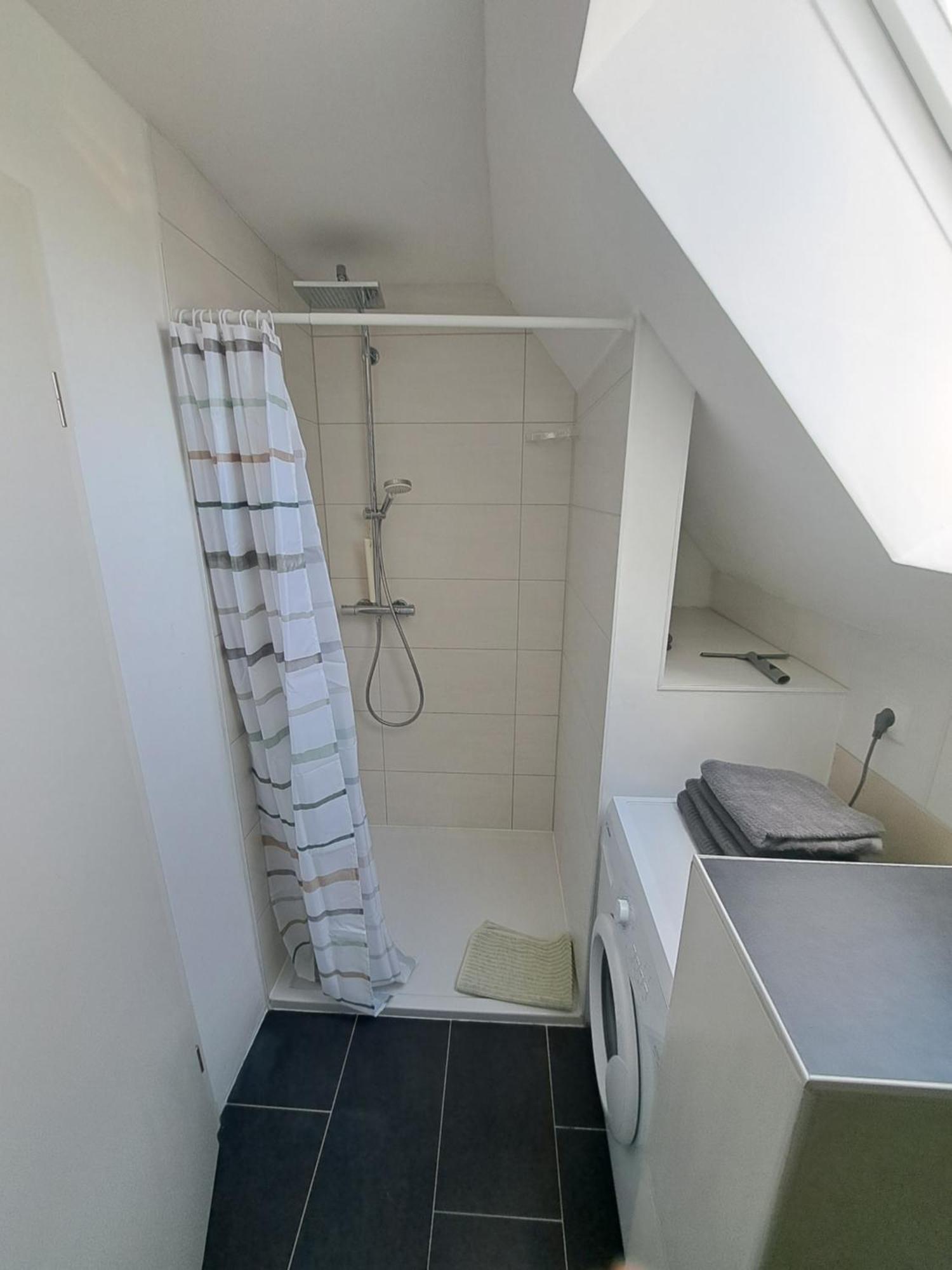 Wunderschoenes 2 Zimmer Apartment Inkl. Parkplatz Asbach  Экстерьер фото