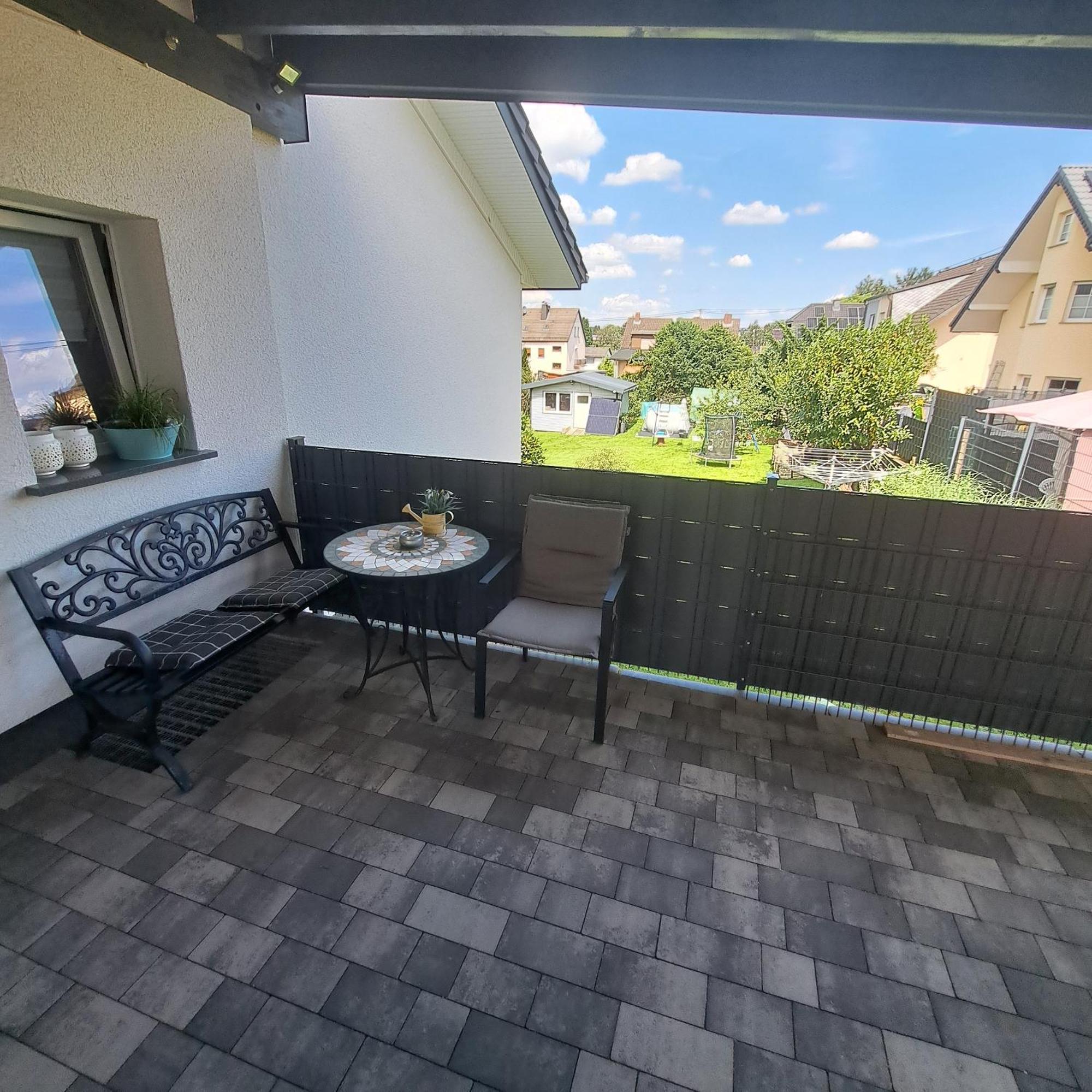 Wunderschoenes 2 Zimmer Apartment Inkl. Parkplatz Asbach  Экстерьер фото