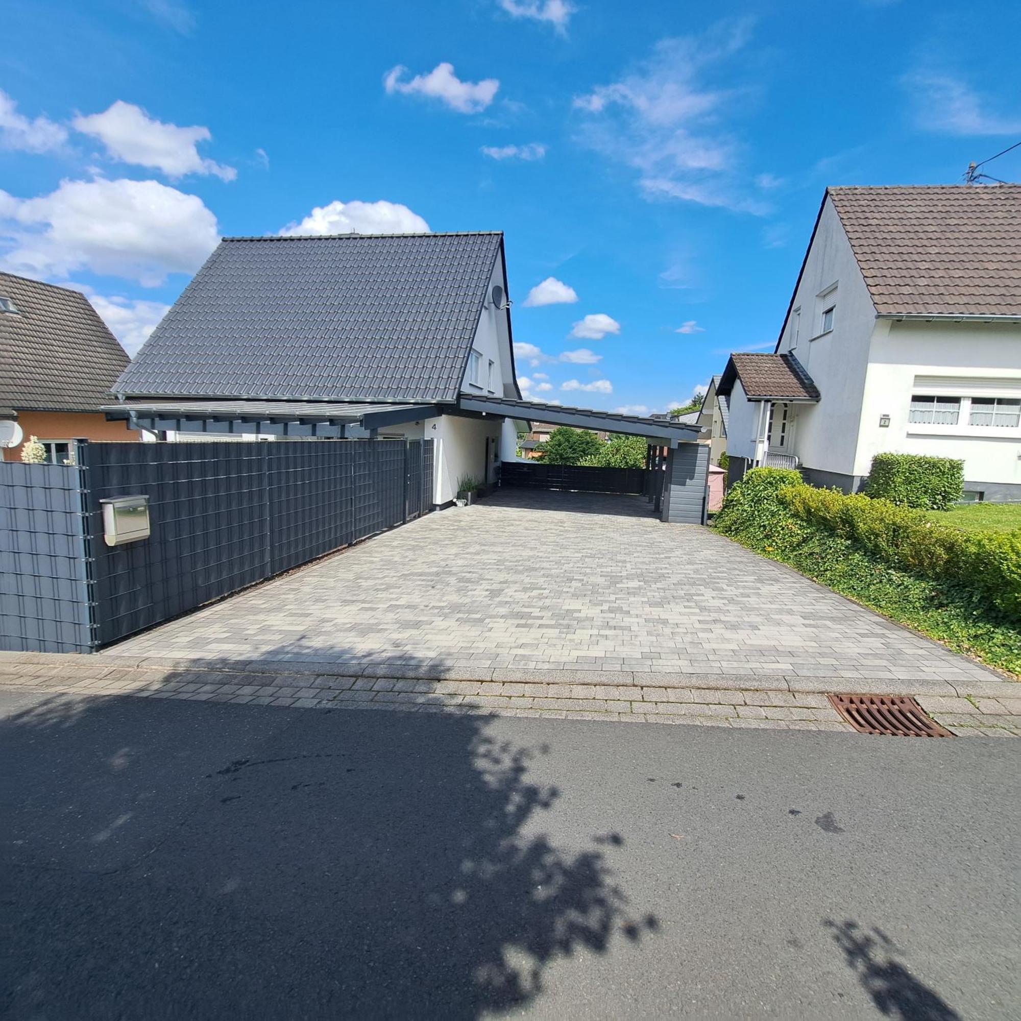 Wunderschoenes 2 Zimmer Apartment Inkl. Parkplatz Asbach  Экстерьер фото